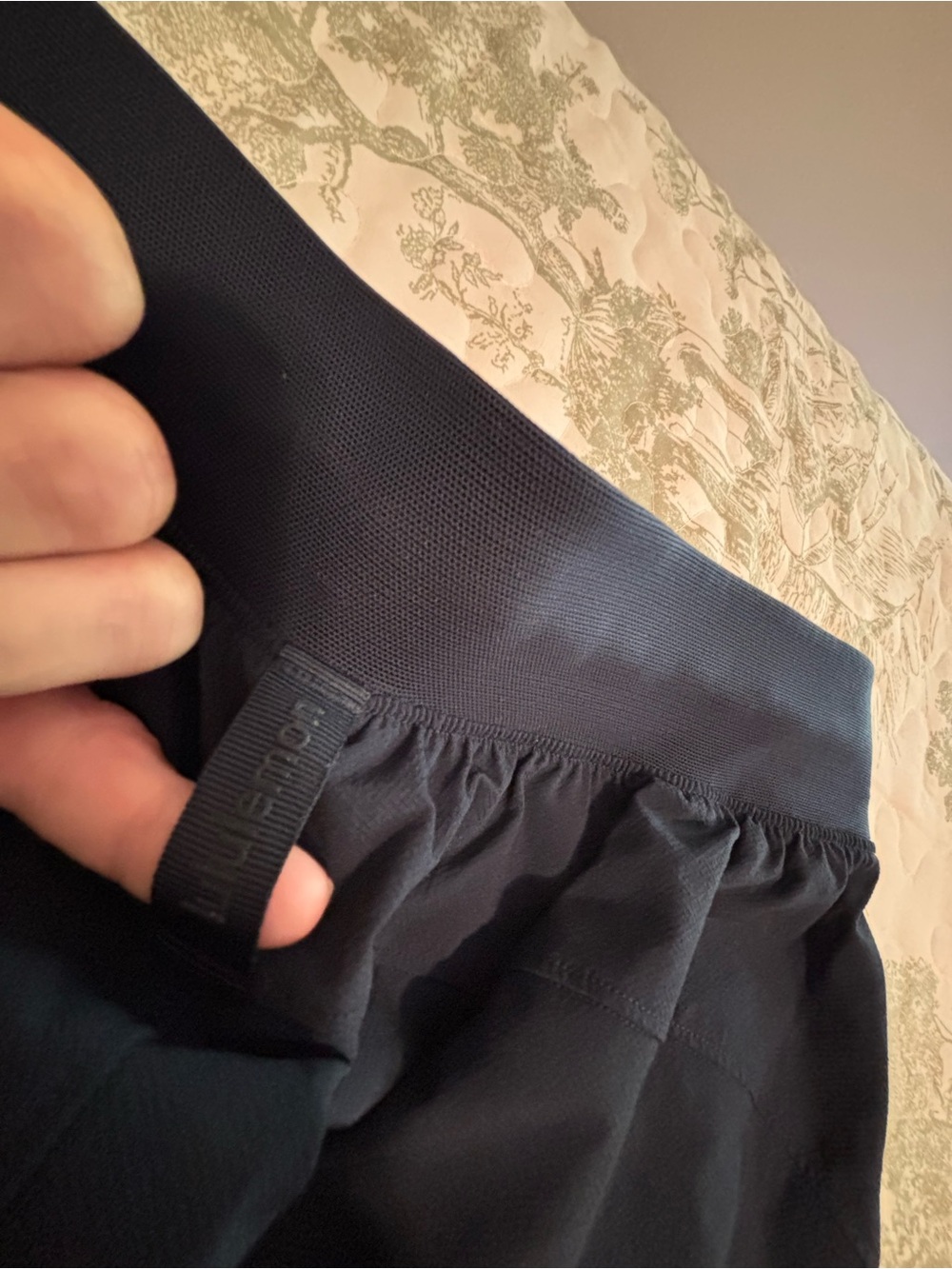 lululemon sz 6 License to Train Jogger True Navy gym fitness athleisure workout - Picture 7 of 16